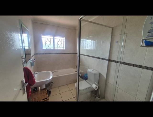 2 BEDROOM PROPERTY TO RENT IN NORTHCLIFF